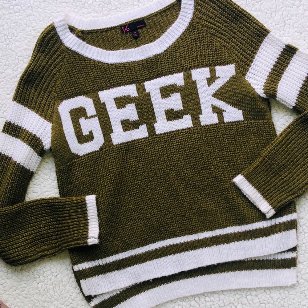 t/o GEEK knit sweater women’s medium green & white scoop neck